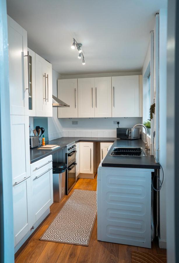 Comfortable House In Nuneaton Sleeps5 Free Parking Good Amenites Kültér fotó